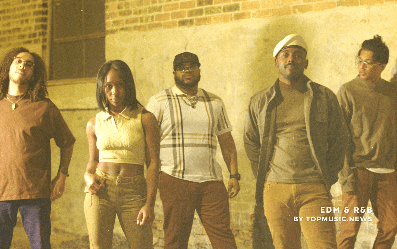 Attack the Sound’s Love Is War: Packed – A Mix of Contemporary R&B with House Music
