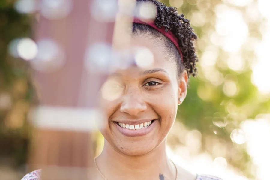 Latti Patterson Turns Everyday Encouragement Into a Hook on "Go Ahead and Do Your Thing"