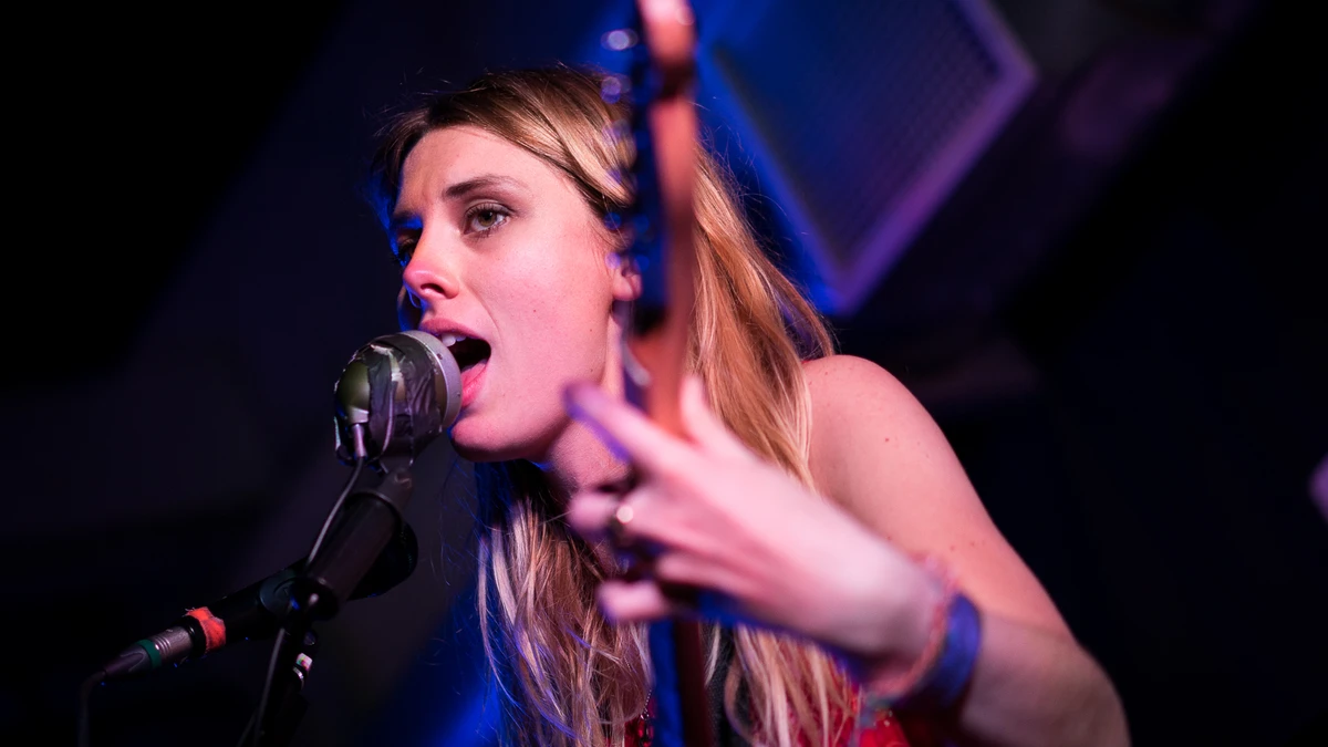 Wolf Alice at Green Man Debuted Sunday Light and Covered Mazzy Star