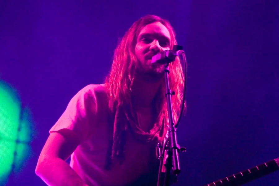 Tame Impala Opens the Smashing Pumpkins Tribute With Hummer
