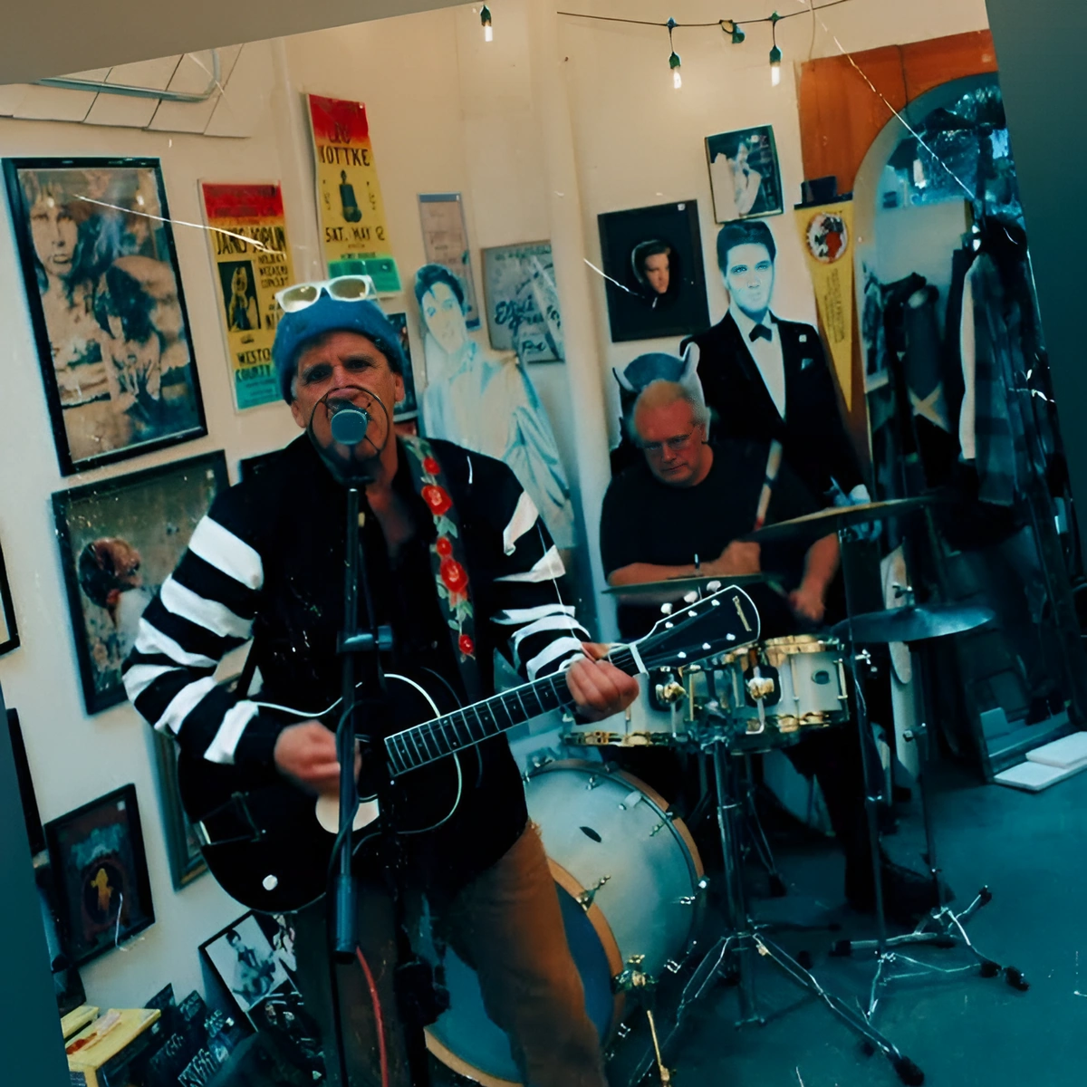 Rayguncarver Cut Everywhere You Go Is Where Youll Be for a Devoted Americana Noir Audience