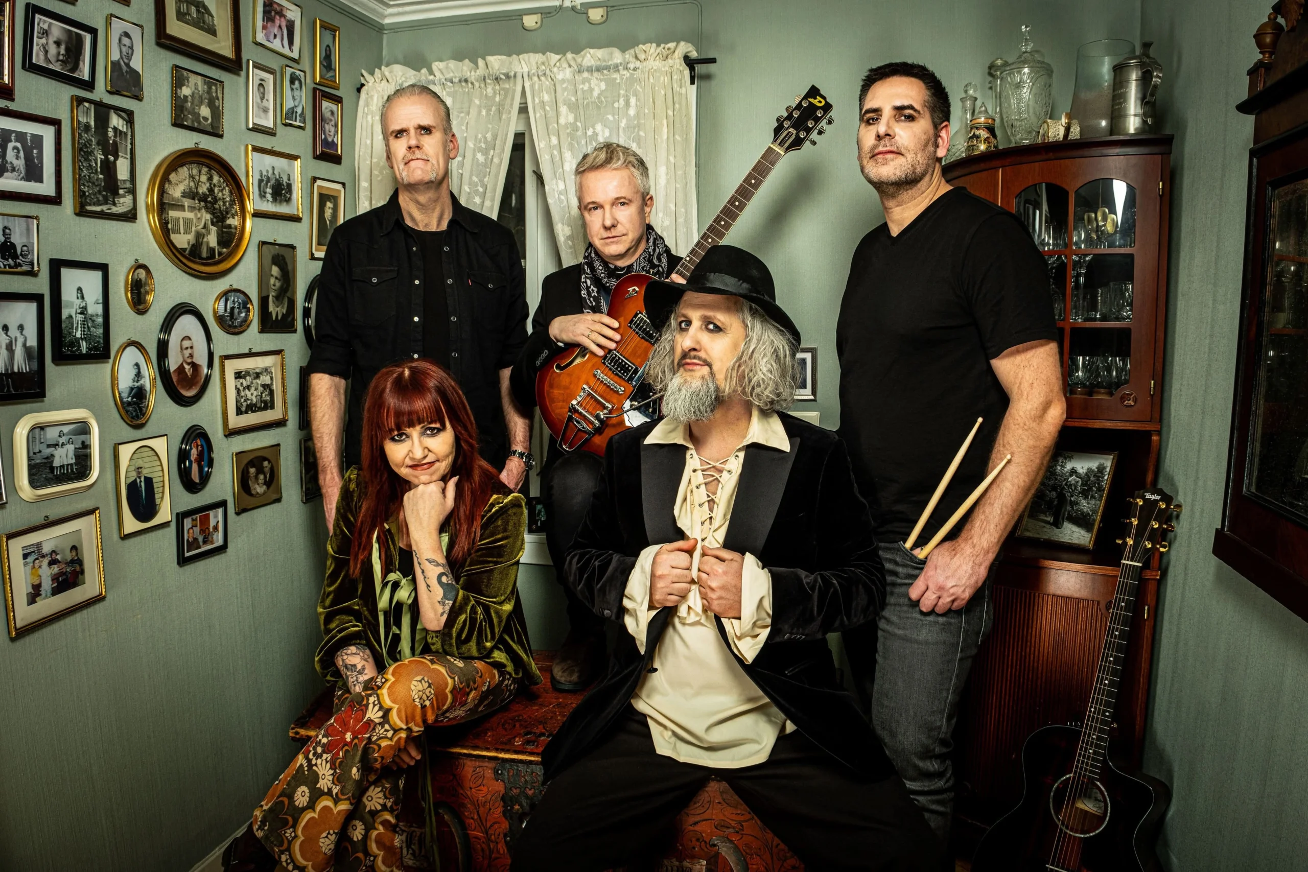 Thomas And The Angry Hearts Release Open Your Eyes for Listeners Still Awake After Midnight